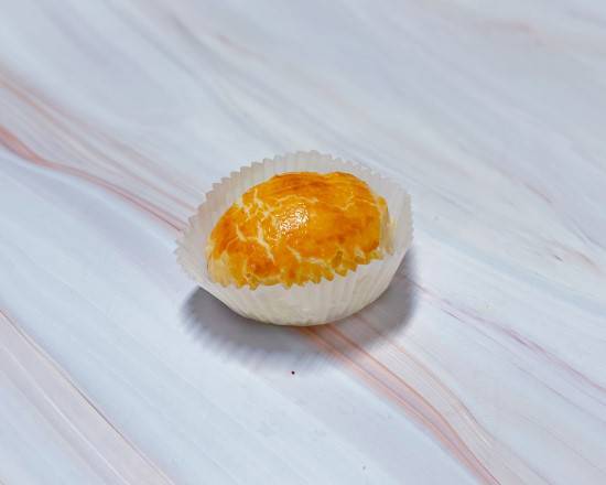 Salted Yolk Pie (蛋黃酥)